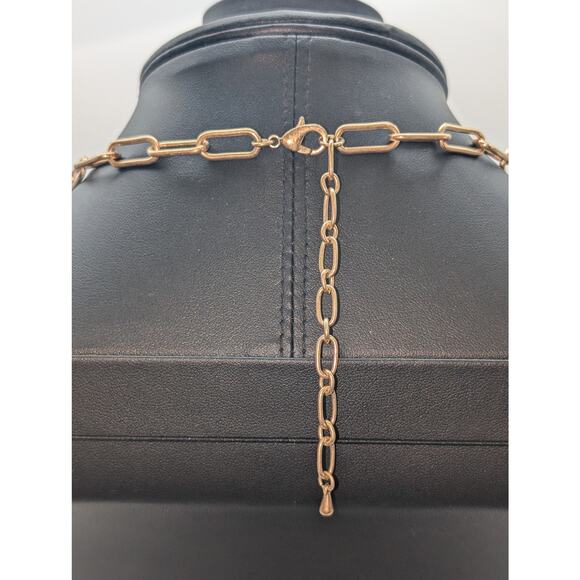 Gold Tone Clam Shell Faux Pearl Paper Clip Long Chain 28.25"-31.25" Necklace - Picture 5 of 7